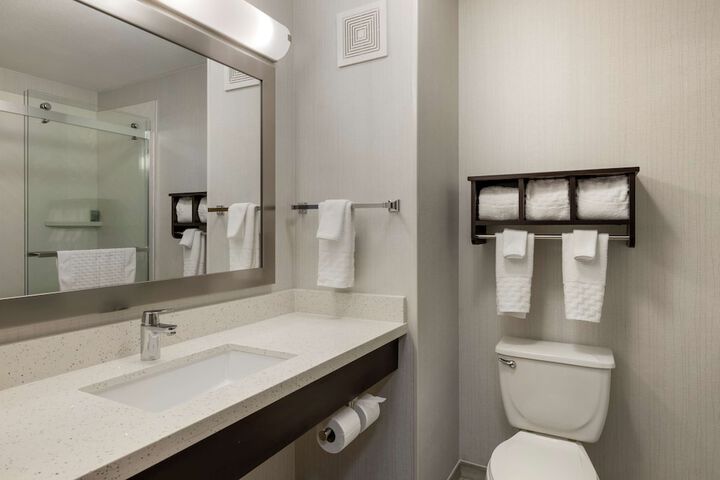 Best Western Watertown Inn and Suites