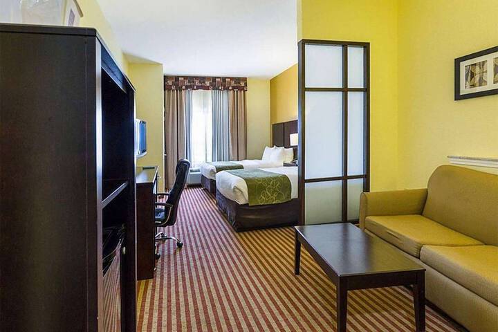 Room 15 of 32