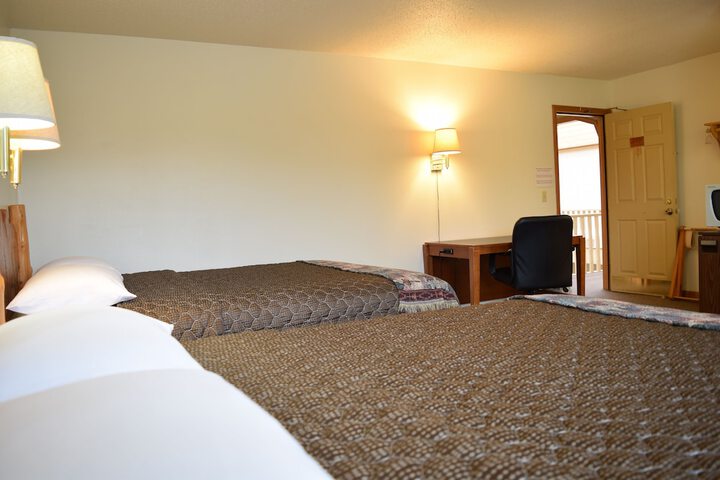 Room 21 of 40