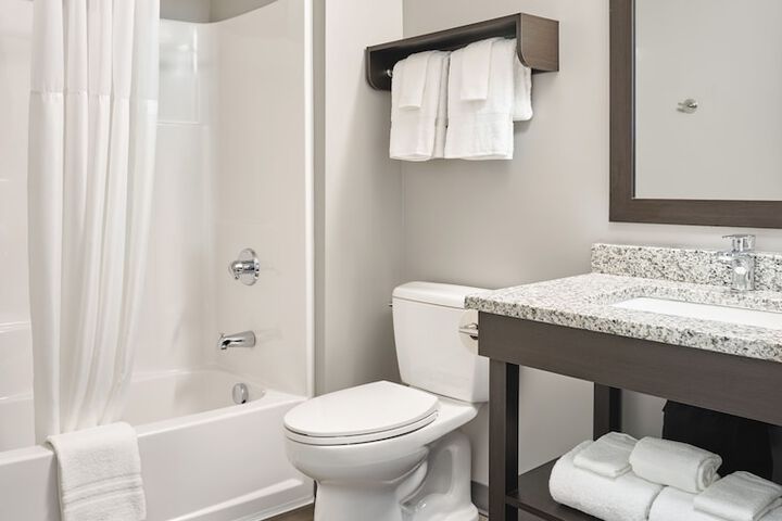 StayAPT Suites Goldsboro-Seymour Johnson AFB