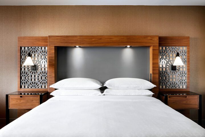 Room 18 of 42