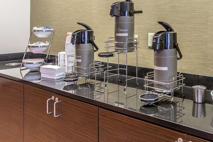 Breakfast/Coffee Service 29 of 31