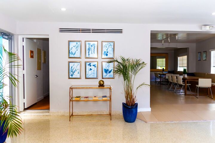 Hotel Interior 10 of 49