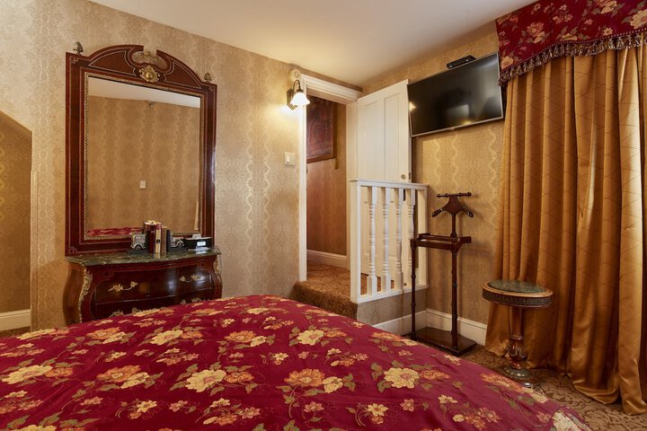 Room 14 of 75