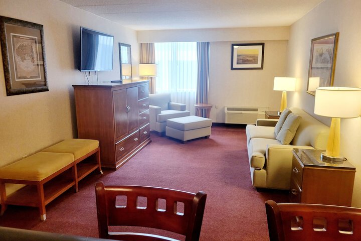 Room 12 of 40