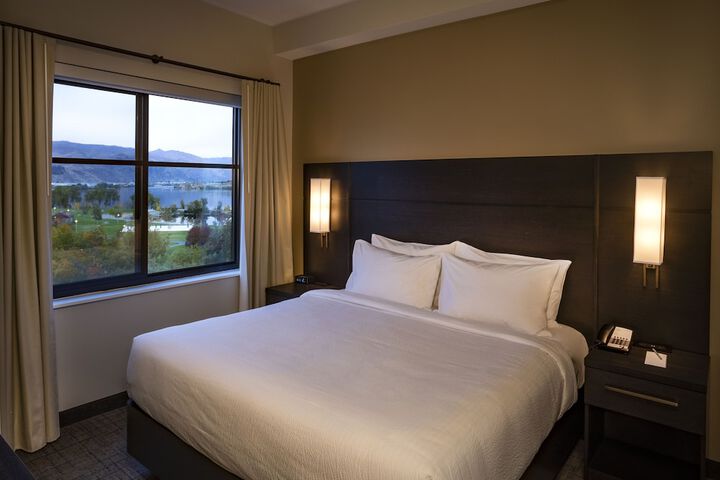 Room 21 of 40