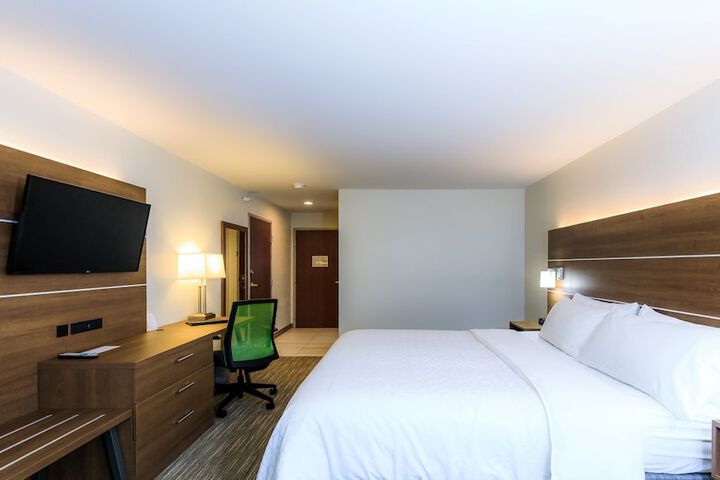 Room 21 of 30