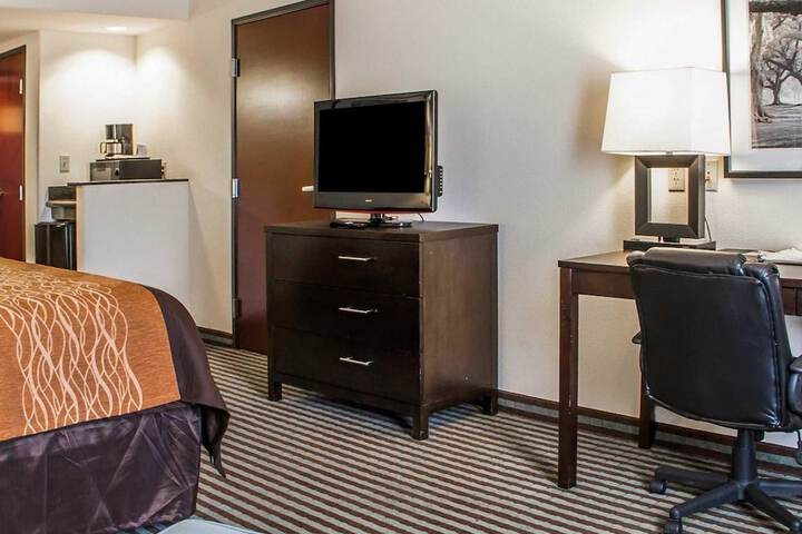 Comfort Inn & Suites Perry I-35