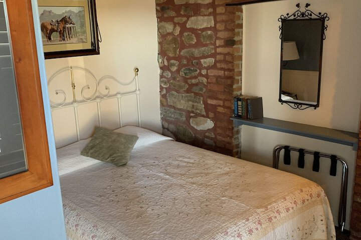 Room 25 of 53