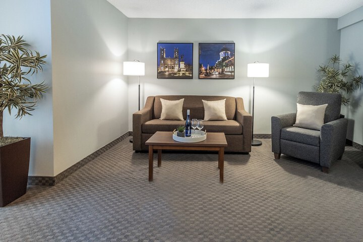 Room 63 of 161