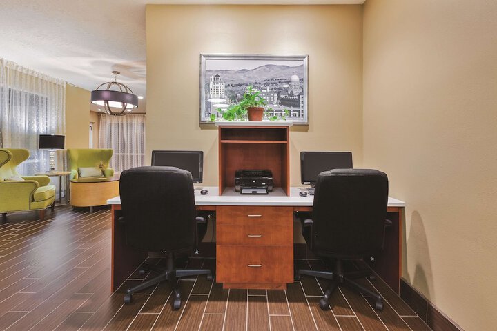 Business Center 41 of 42