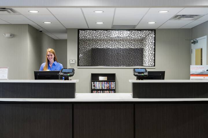 Candlewood Suites Grove City - Outlet Center by IHG