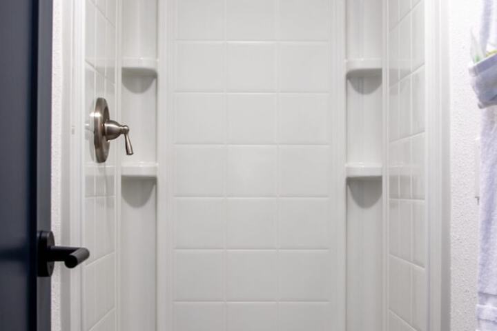 Room 25 of 34