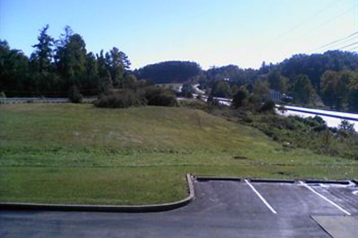 Campton Parkway Inn