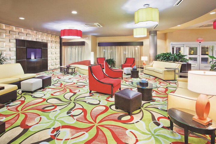 Hotel Interior 10 of 38