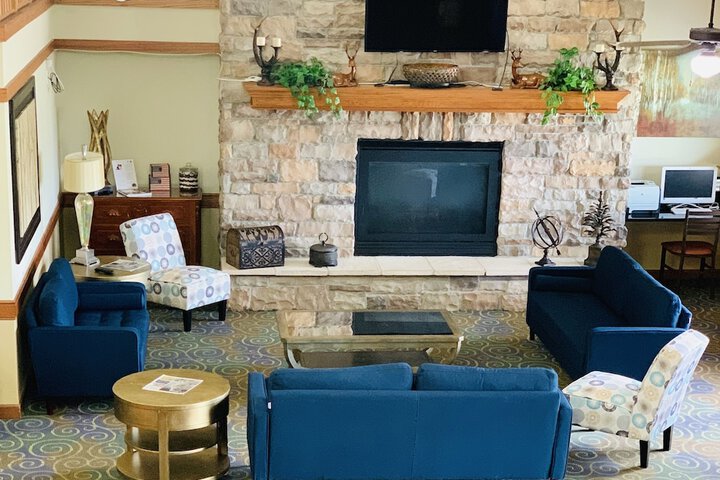 AmericInn by Wyndham Kewanee