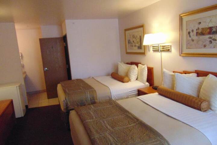 Room 21 of 34
