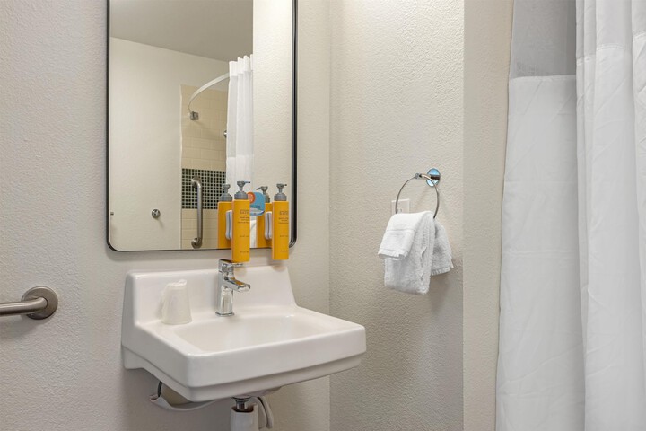Sonesta ES Suites Portland Vancouver 41st Street