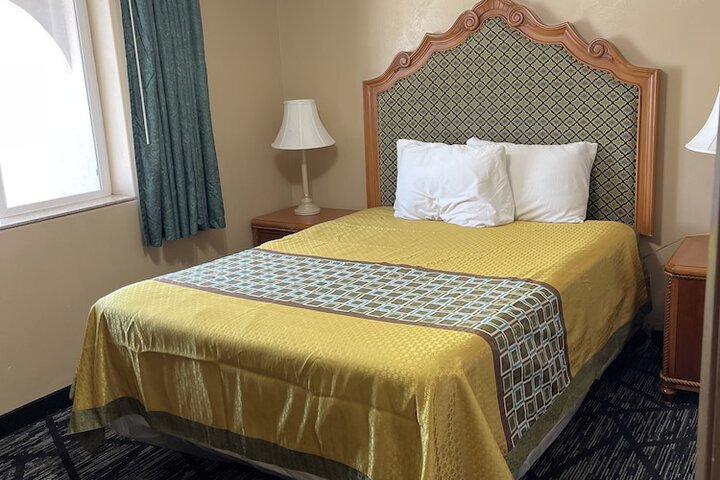 Riverton Inn & Suites