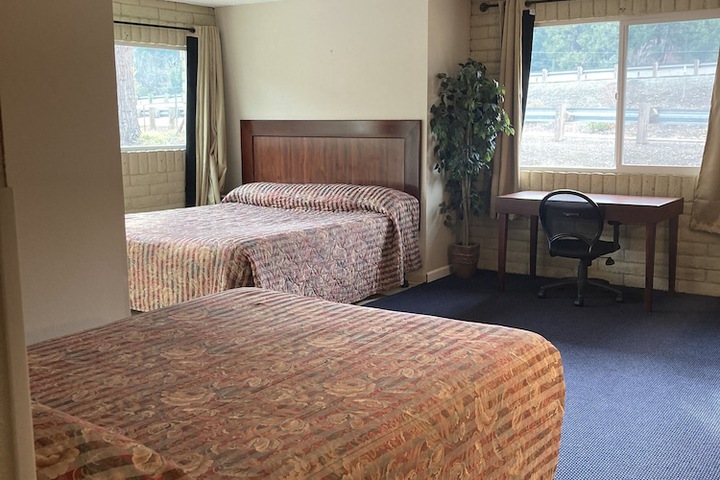 Room 16 of 25