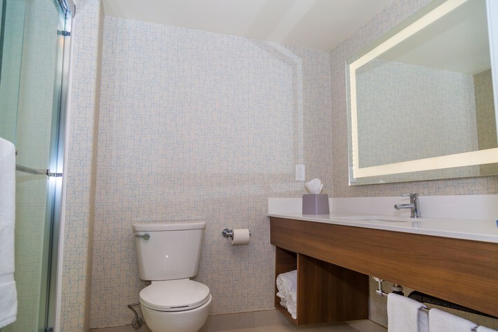Room 12 of 42