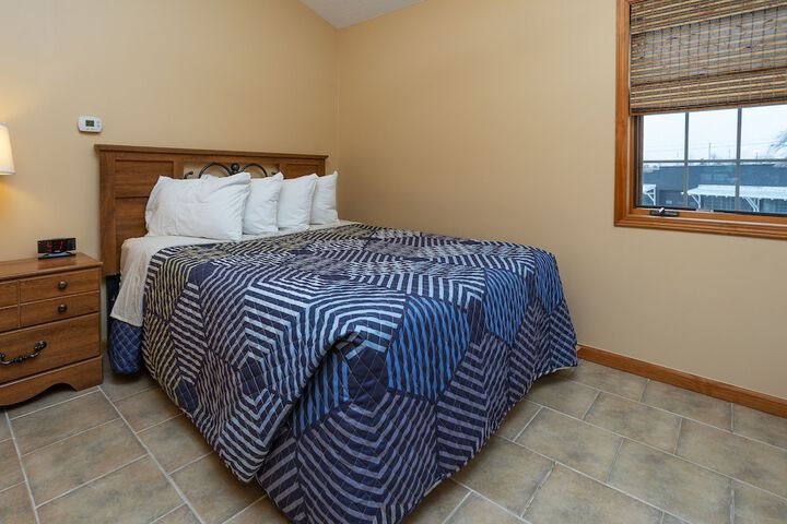 Room 32 of 129