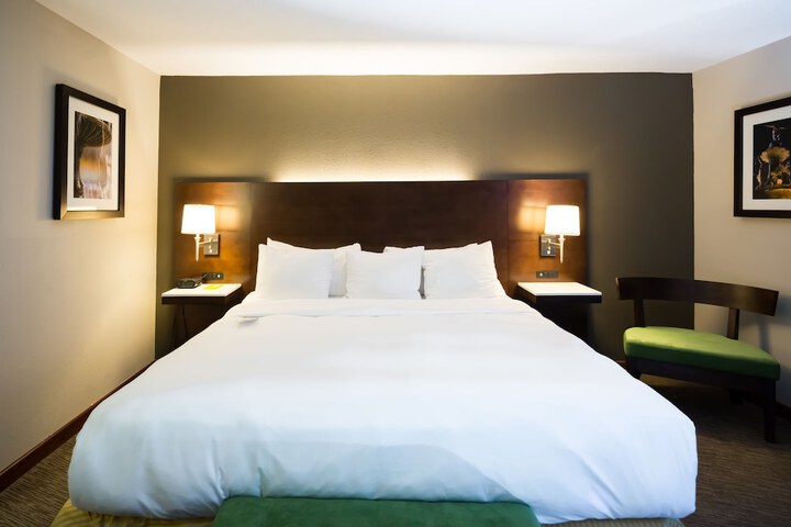 Room 12 of 40