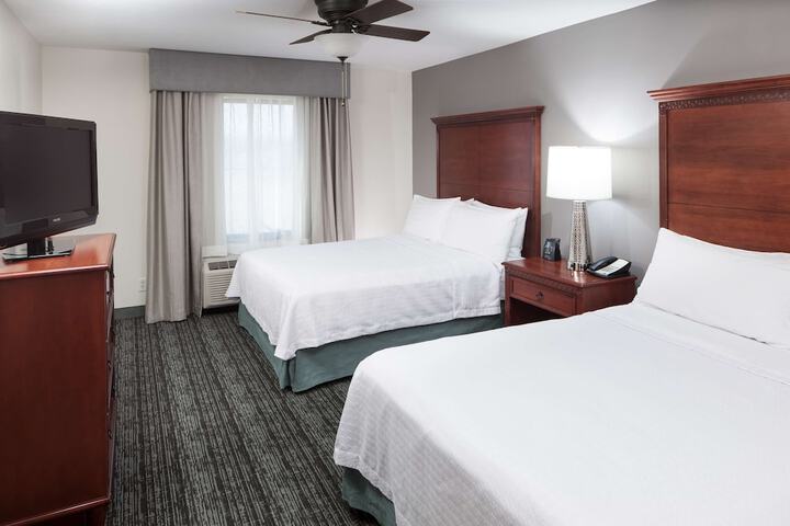 Room 22 of 38
