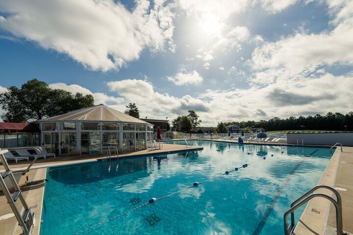 Pool 2 of 18