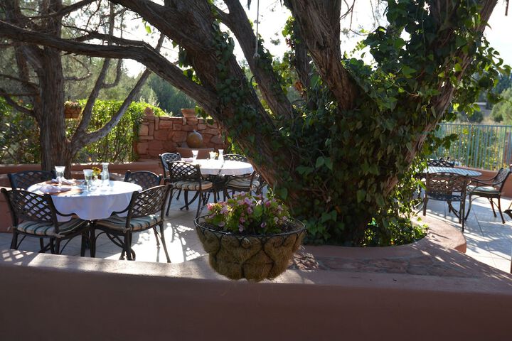 Dining 211 of 285
