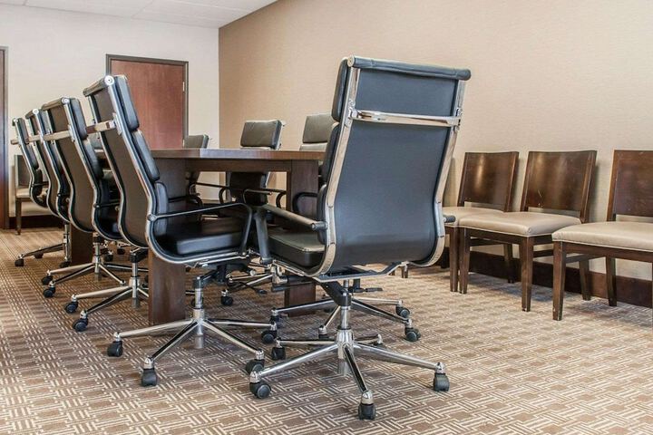 Comfort Suites Farmington