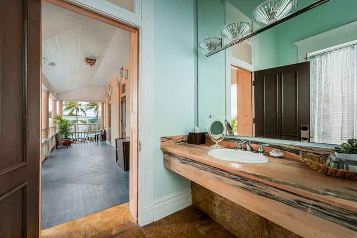 Southernmost House - Adult Exclusive