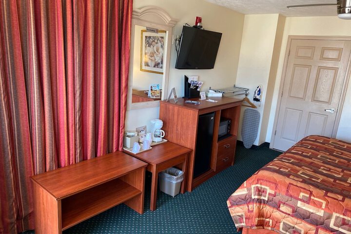 Country Hearth Inn & Suites Union City