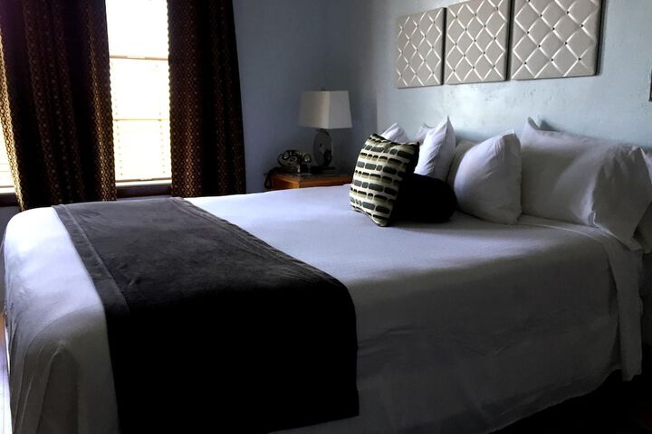 Room 26 of 54