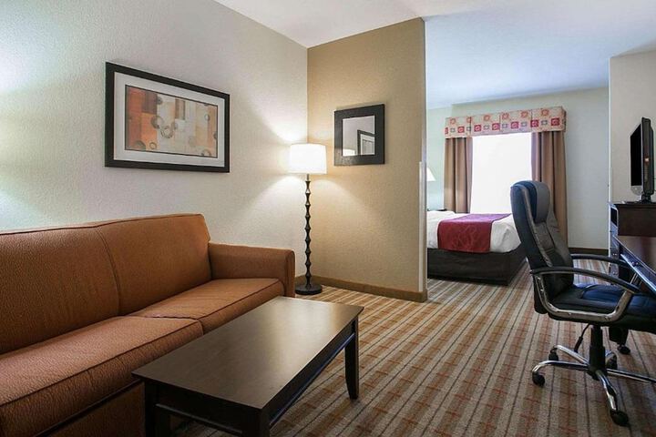 Room 13 of 24