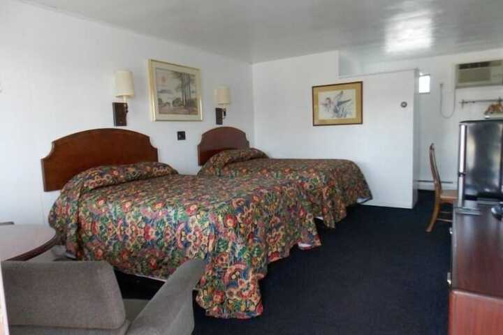 Room 10 of 39