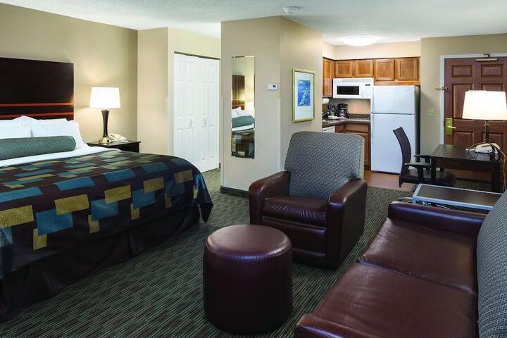 Room 7 of 20