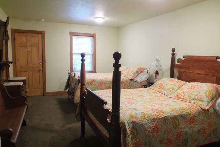 Room 15 of 34