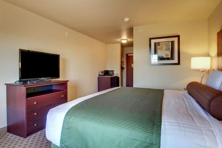 Room 9 of 45
