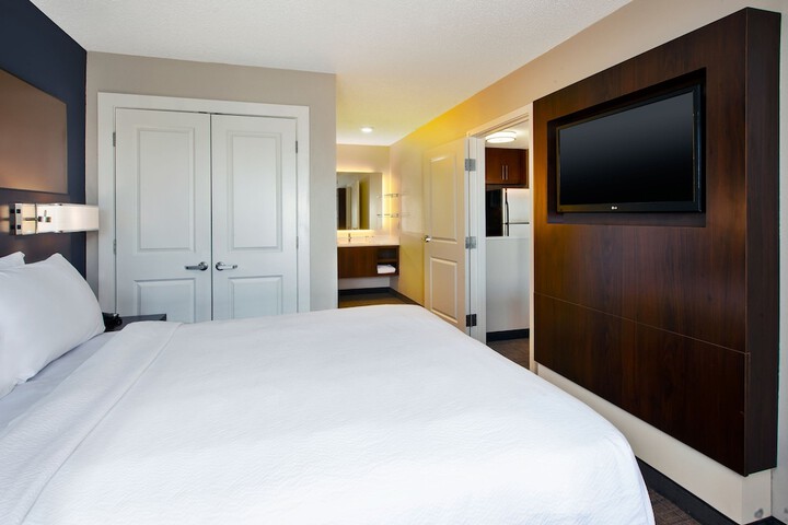 Room 28 of 45