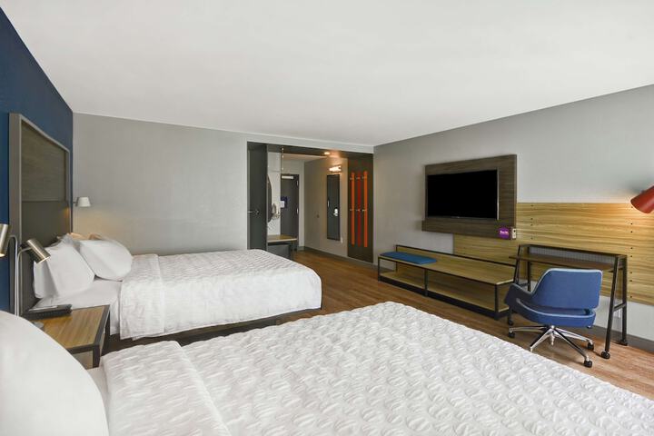 Room 19 of 35