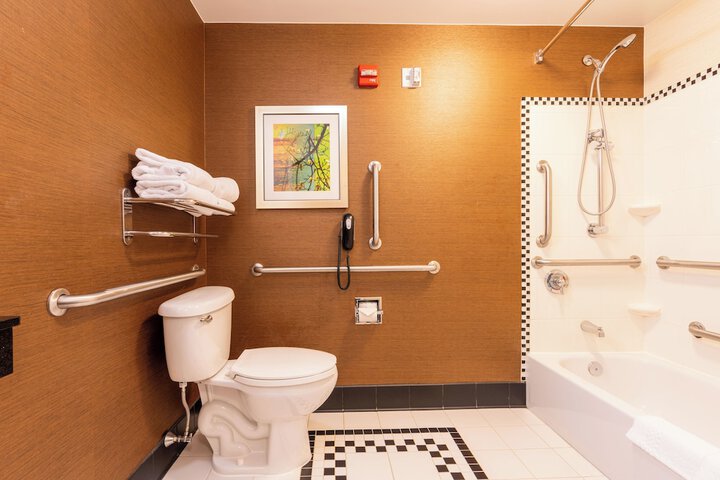 Fairfield Inn & Suites by Marriott Bedford