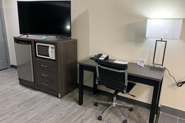 Room 19 of 27