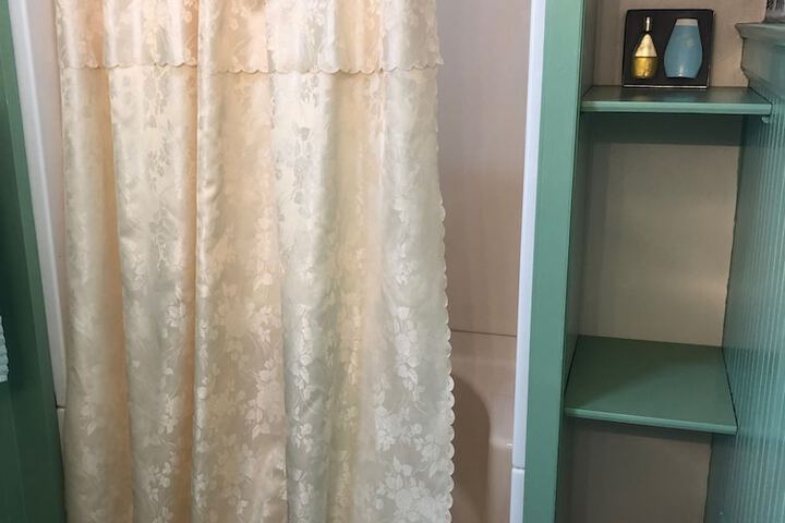 Room 5 of 44