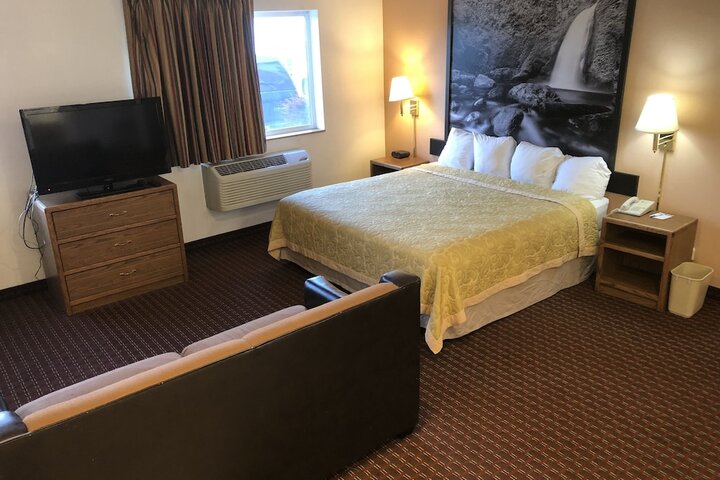 Room 43 of 68