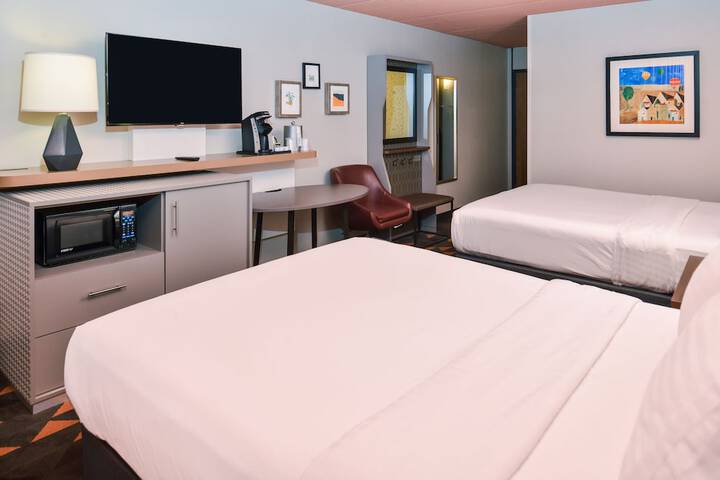 Room 28 of 72