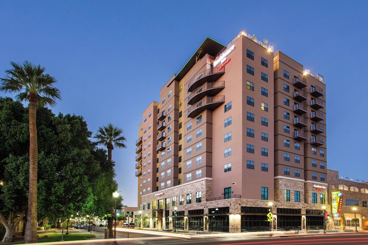 Hotel 4 of 57