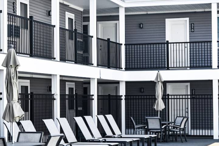 Atlantic Oceanfront Hotel