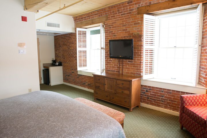 Room 49 of 128