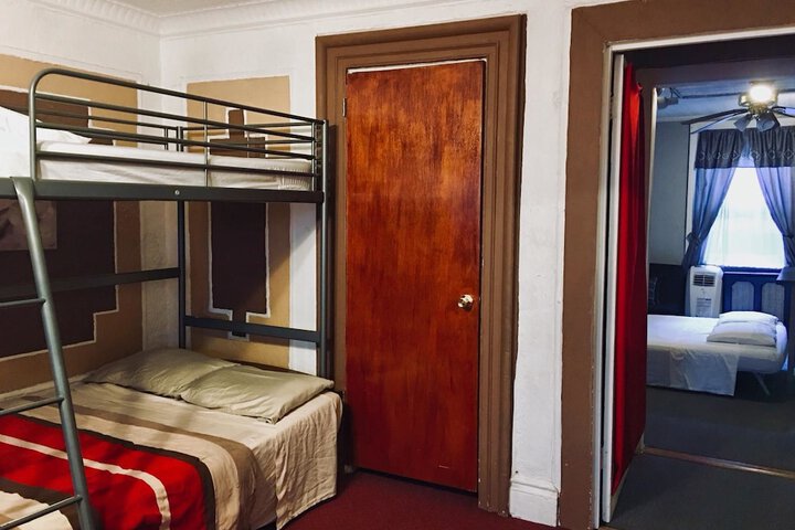 Room 18 of 40